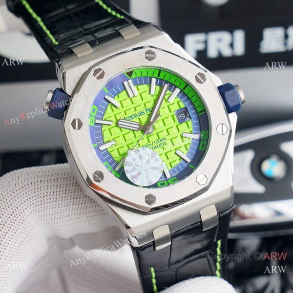 Audemars Royal Oak Offshore Diver Automatic Watches Yellow Dial Audemars Royal Oak Offshore Diver Automatic Watches Yellow Dial