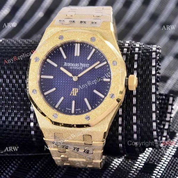 Replica Audemars Piguet Royal Oak Yellow Gold Frosted Watch 41mm Replica Audemars Piguet Royal Oak Yellow Gold Frosted Watch 41mm