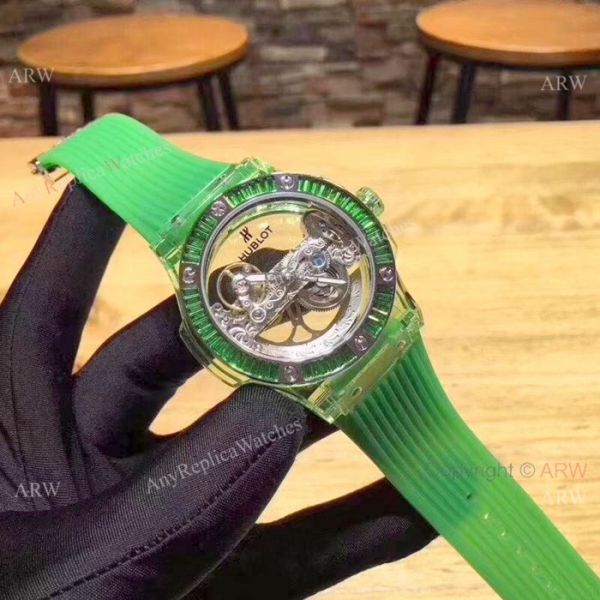2019 Hublot Unico Sapphire Replica Watch Transparent Case Rainbow Bezel 2019 Hublot Unico Sapphire Replica Watch Transparent Case Rainbow Bezel