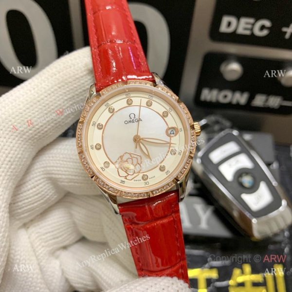 Omega Water Resistant Lady Watches Copy Gold Diamond Case Omega Water Resistant Lady Watches Copy Gold Diamond Case