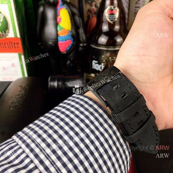 AAA Replica Breitling Avenger II GMT Diamond Bezel All Black Wrist AAA Replica Breitling Avenger II GMT Diamond Bezel All Black Wrist