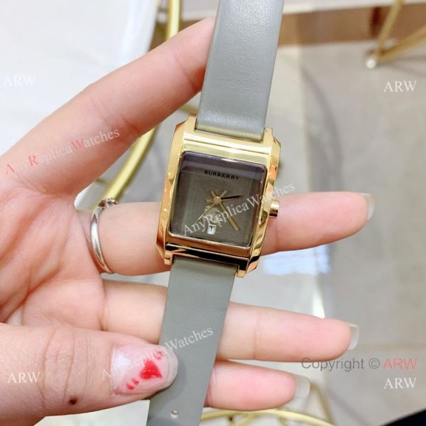 Copy Burberry 25mm women Watches Gold Case Black Leather Band Copy Burberry 25mm women Watches Gold Case Black Leather Band