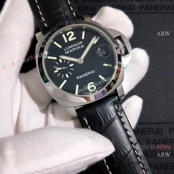Best Replica Panerai Luminor Marina SS Black Dial Watch 40mm Women Best Replica Panerai Luminor Marina SS Black Dial Watch 40mm Women