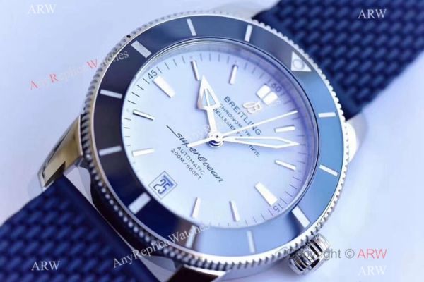 (GF) Swiss Breitling Superocean Heritage II B20 SS Blue Rubber Strap Watch (GF) Swiss Breitling Superocean Heritage II B20 SS Blue Rubber Strap Watch