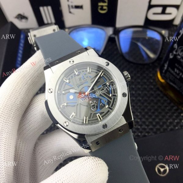 Replica Hublot Classic Fusion 43mm watches Black Bezel Rubber Strap Replica Hublot Classic Fusion 43mm watches Black Bezel Rubber Strap