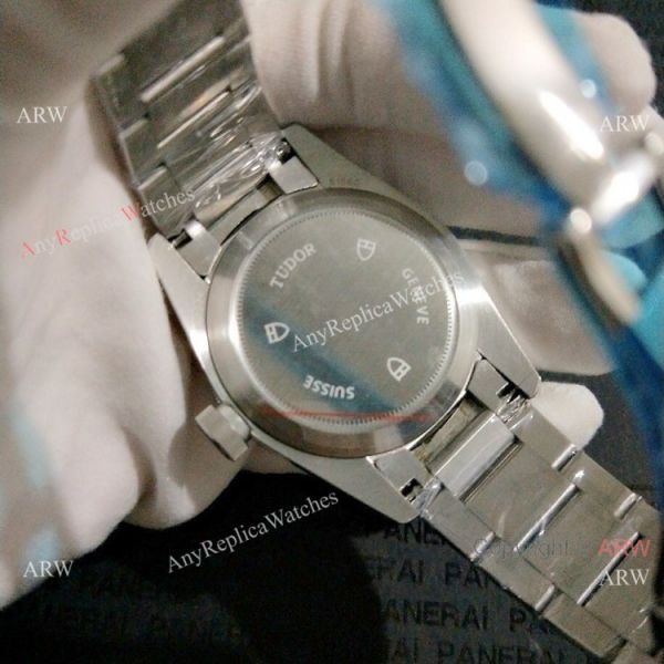 Best Quality Tudor Black Bay GMT Watch Pepsi Bezel Black Dial Best Quality Tudor Black Bay GMT Watch Pepsi Bezel Black Dial