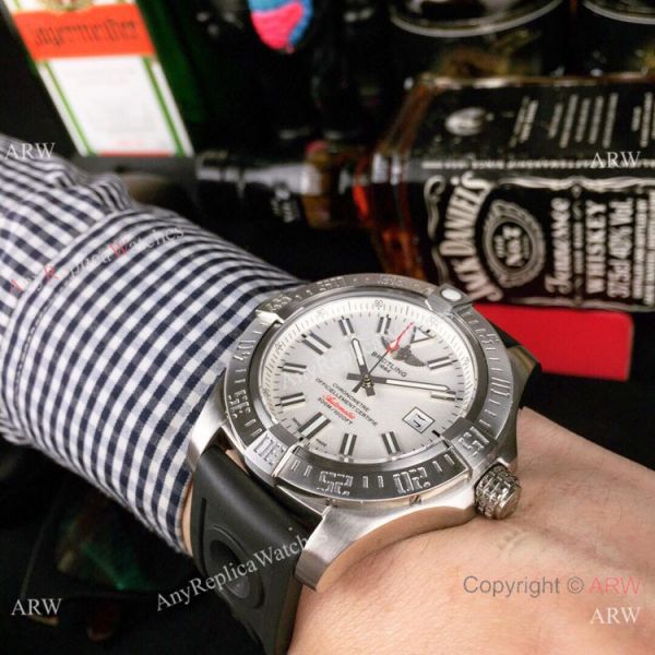 New Copy Breitling Avenger II Seawolf 43mm Watch White Dial Rubber Strap New Copy Breitling Avenger II Seawolf 43mm Watch White Dial Rubber Strap