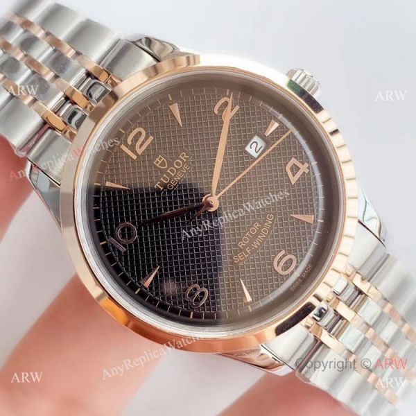 Swiss Replica Tudor 1926 ETA2824 Men Watch Black Face 2 Tone Rose Gold Swiss Replica Tudor 1926 ETA2824 Men Watch Black Face 2 Tone Rose Gold