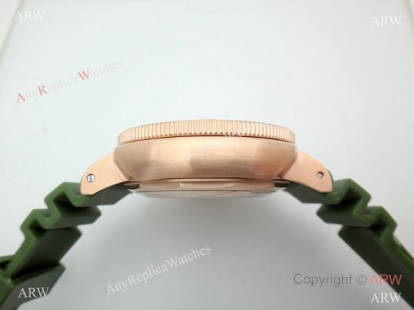 2019 New Replica Panerai Luminor Submersible Green Face Automatic Watch 2019 New Replica Panerai Luminor Submersible Green Face Automatic Watch