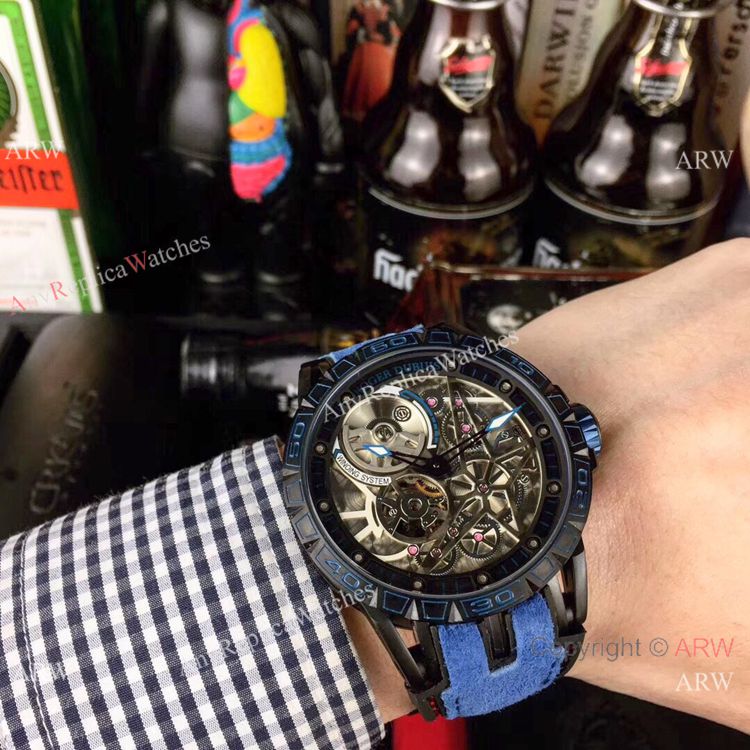 New Roger Dubuis Excalibur Spider Pirelli Watches Black DLC Case New Roger Dubuis Excalibur Spider Pirelli Watches Black DLC Case