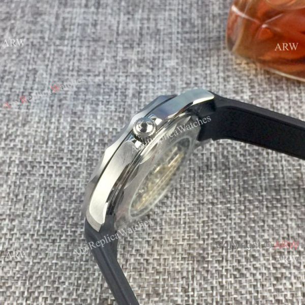 High quality Omega Commanders 007 Watch Gold Case Blue Rubber Band High quality Omega Commanders 007 Watch Gold Case Blue Rubber Band