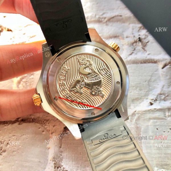 New Copy Omega Seamaster Diver 300 M Two Tone Rose Gold Rubber Strap Watch New Copy Omega Seamaster Diver 300 M Two Tone Rose Gold Rubber Strap Watch