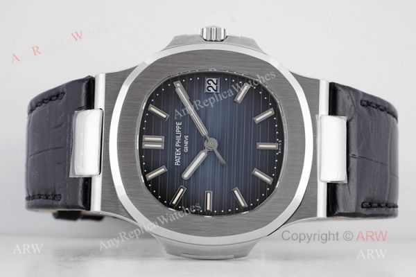 Swiss Replica Patek Philippe Nautilus Dark Blue Dial Silver Case Automatic Watch Swiss Replica Patek Philippe Nautilus Dark Blue Dial Silver Case Automatic Watch