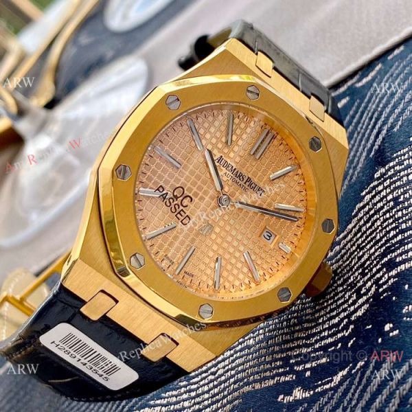 Best Copy Audemars Piguet Royal Oak Yellow Gold 41MM Watch Best Copy Audemars Piguet Royal Oak Yellow Gold 41MM Watch