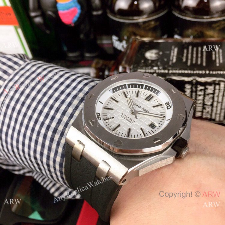 Copy Audemars Piguet Royal Oak Offshore Diver White Dial Watch Automatic Copy Audemars Piguet Royal Oak Offshore Diver White Dial Watch Automatic