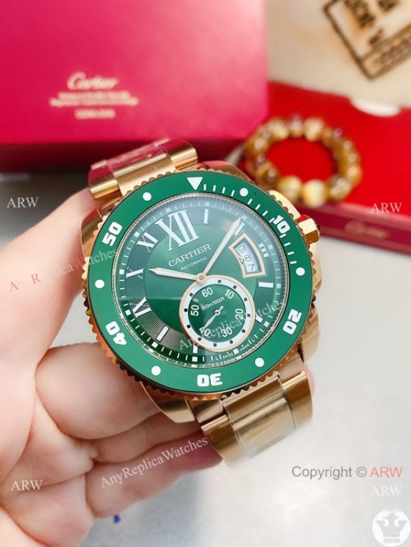 New! Replica Cartier Calibre de Stainless Steel Green Bezel Watch New! Replica Cartier Calibre de Stainless Steel Green Bezel Watch