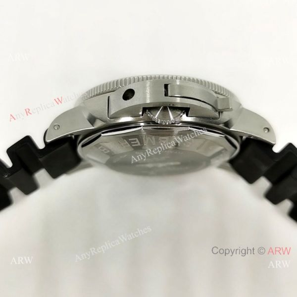 NEW! Panerai Luminor Submersible Pam01209 Watch Blue Bezel NEW! Panerai Luminor Submersible Pam01209 Watch Blue Bezel