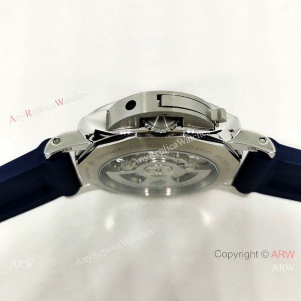 New arrival Panerai Luminor GMT PAM 01033 Blue Rubber Strap Watch New arrival Panerai Luminor GMT PAM 01033 Blue Rubber Strap Watch