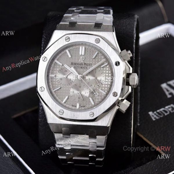 Knockoff Audemars Piguet Royal Oak 41mm Wrist Silver Steel Blue Sub-dials Knockoff Audemars Piguet Royal Oak 41mm Wrist Silver Steel Blue Sub-dials