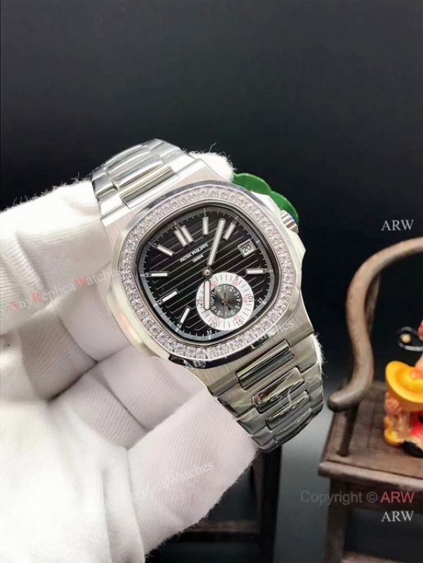 Patek Philippe Nautilus Replica Watch Stainless Steel Diamond Bezel Patek Philippe Nautilus Replica Watch Stainless Steel Diamond Bezel