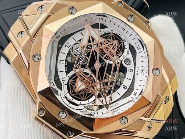 Swiss Replica Hublot Big Bang Sang Bleu Rose Gold Watch For Men With Black Rubber Strap Swiss Replica Hublot Big Bang Sang Bleu Rose Gold Watch For Men With Black Rubber Strap