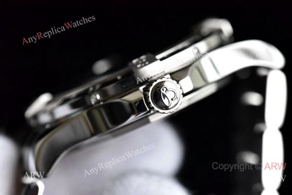 GF Factory Breitling Avenger II GMT 43mm Watch SS Blue Dial GF Swiss 2836 Movement GF Factory Breitling Avenger II GMT 43mm Watch SS Blue Dial GF Swiss 2836 Movement