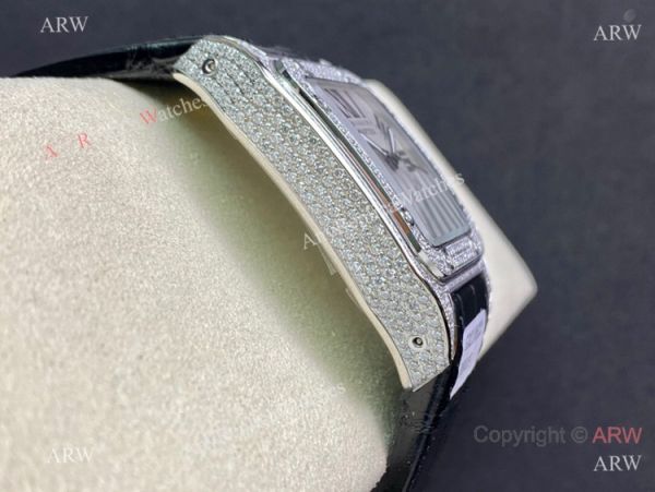 Swiss Quality Iced Out Cartier Santos De Watch Sapphire Crystal Swiss Quality Iced Out Cartier Santos De Watch Sapphire Crystal