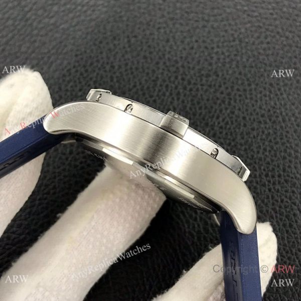 Grade AAA Clone Breitling Avenger Chronograph 43 A7750 Watch Blue Rubber Band Grade AAA Clone Breitling Avenger Chronograph 43 A7750 Watch Blue Rubber Band