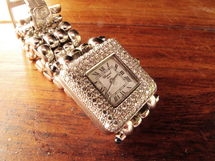 Chopard Classic 10/6115-23 18k White Gold Quartz Chopard Classic 10/6115-23 18k White Gold Quartz