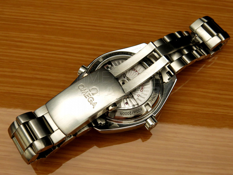 Omega Seamaster 232.30.42.21.01.001 Stainless Steel Self-winding Autonatic Omega Seamaster 232.30.42.21.01.001 Stainless Steel Self-winding Autonatic