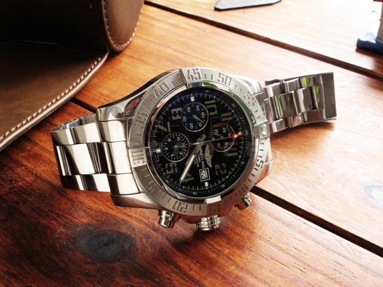 Breitling Super Avenger II A1337111/BC28 Stainless Steel Automatic Self-Winding Breitling Super Avenger II A1337111/BC28 Stainless Steel Automatic Self-Winding