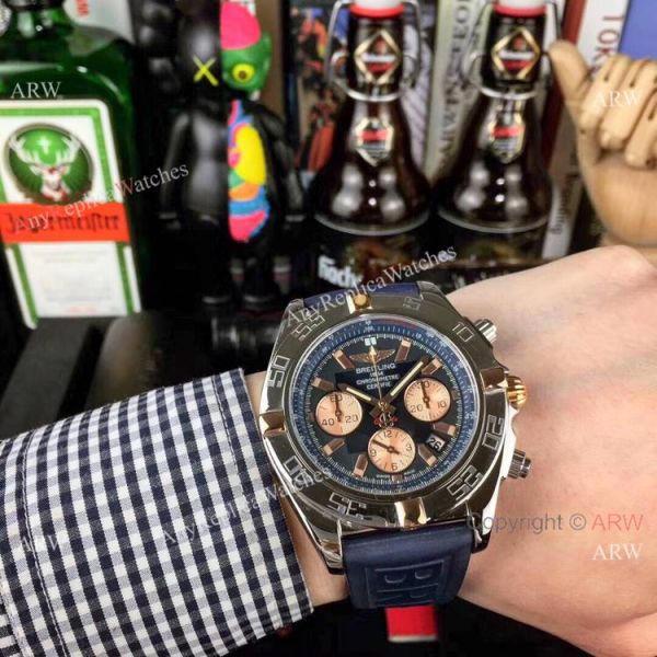 High Quality Breitling Chronomat 01 Watch Rose Gold Sub-dials High Quality Breitling Chronomat 01 Watch Rose Gold Sub-dials