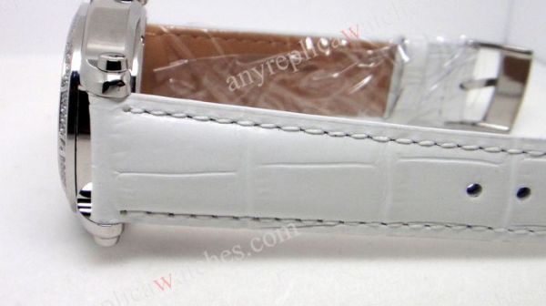 Swiss Quality Happy Sport Chopard Ladies Watch / White Leather / Diamond Watch Swiss Quality Happy Sport Chopard Ladies Watch / White Leather / Diamond Watch