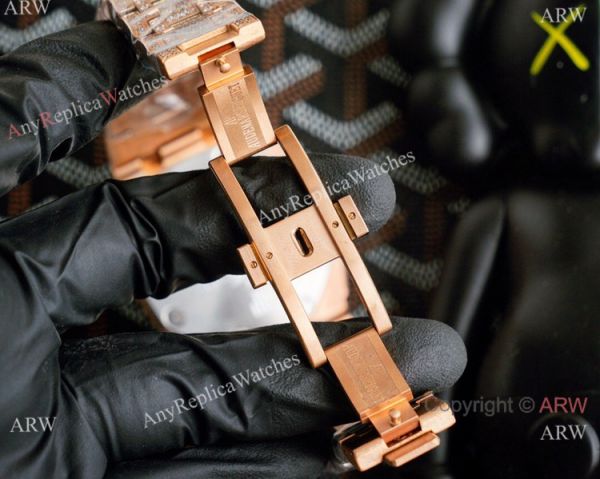 High Quality Audemars Piguet Royal Oak Offshore Watch Rose Gold Full Diamond High Quality Audemars Piguet Royal Oak Offshore Watch Rose Gold Full Diamond