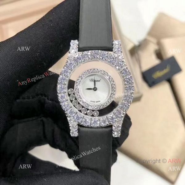 Top Grade Replica Chopard Happy Dreamg Ice Out Watches 32mm Top Grade Replica Chopard Happy Dreamg Ice Out Watches 32mm