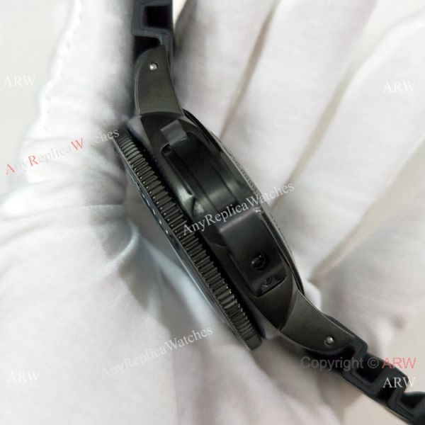 Copy Panerai Submersible Rubber Strap Black Case Watch PAM983 Copy Panerai Submersible Rubber Strap Black Case Watch PAM983