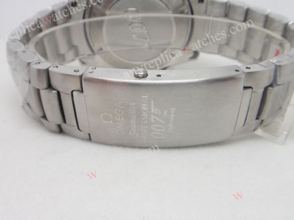 Omega Seamaster 007 Replica Quantum of Solace Stainless Steel Watch Omega Seamaster 007 Replica Quantum of Solace Stainless Steel Watch