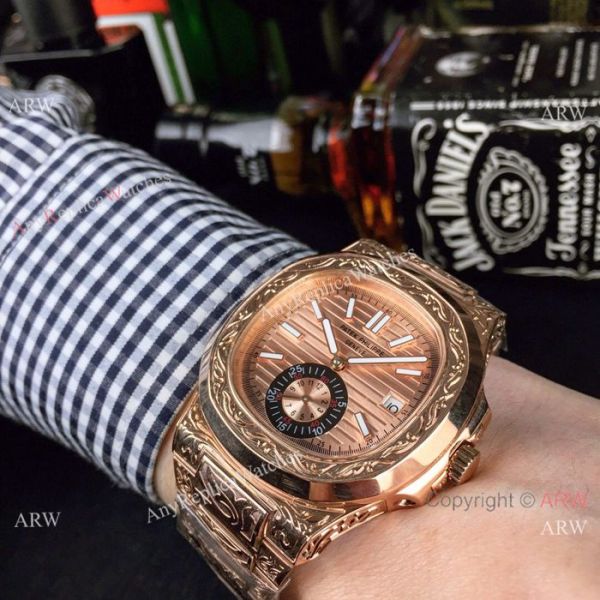 New Copy Patek Philippe Engraving Nautilus Rose Gold Dial Men Wristwatch New Copy Patek Philippe Engraving Nautilus Rose Gold Dial Men Wristwatch