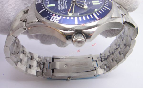 Omega Seamaster 300 Replica James Bond Watch SS Blue Dial 40mm For Men Omega Seamaster 300 Replica James Bond Watch SS Blue Dial 40mm For Men