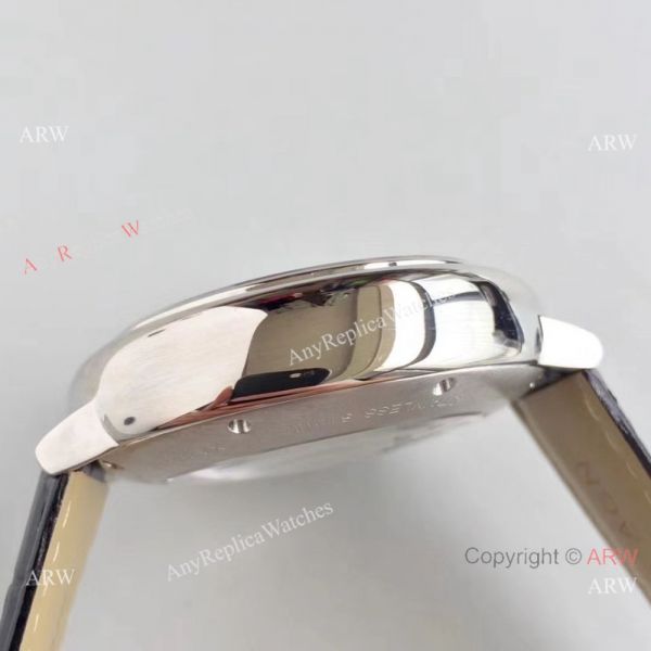 Swiss Replica Cartier Chronograph White Dial Watch 44mm Swiss Replica Cartier Chronograph White Dial Watch 44mm