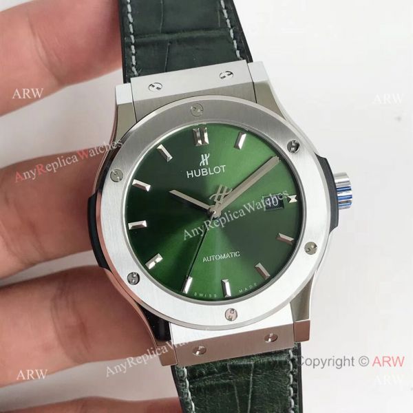 Replica Swiss Hublot Classic Fusion Titanium Watch Green Dial Replica Swiss Hublot Classic Fusion Titanium Watch Green Dial