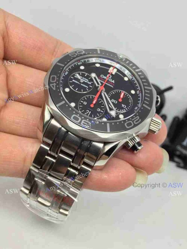 Swiss Grade Omega Seamaster 300 Replica Watches Red Chronograph Hand Swiss Grade Omega Seamaster 300 Replica Watches Red Chronograph Hand
