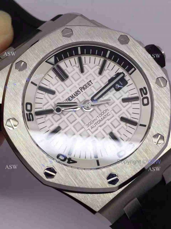 Swiss Audemars Piguet Replica Watch SS White Black Rubber Watch Swiss Audemars Piguet Replica Watch SS White Black Rubber Watch