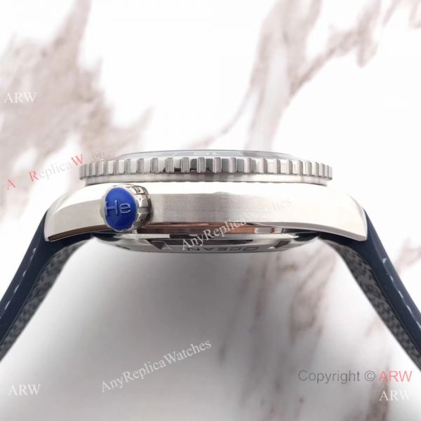 New Version Swiss Omege Seamaster 600m GMT Blue Rubber SS Watch New Version Swiss Omege Seamaster 600m GMT Blue Rubber SS Watch
