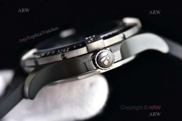 Swiss 2824-2 Breitling Avenger Blackbird Mens Watch AAA Replica Swiss 2824-2 Breitling Avenger Blackbird Mens Watch AAA Replica
