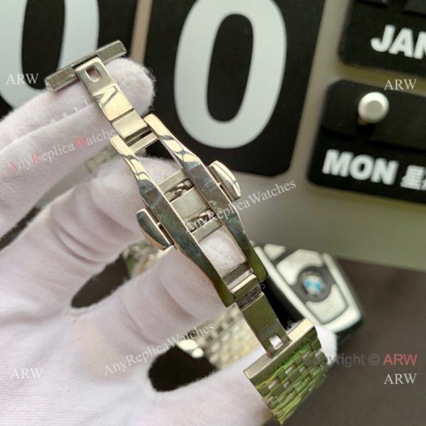 New Copy Omega Complications Automatic Mens Watch 2-Tone Silver Dial New Copy Omega Complications Automatic Mens Watch 2-Tone Silver Dial