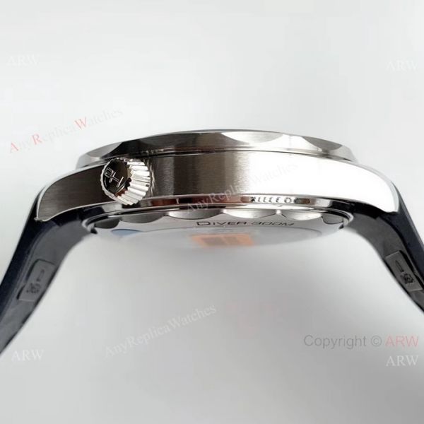 (OM Factory)Omega Seamaster 300 Replica Watch Black Rubber Strap Omega 8800 Movement (OM Factory)Omega Seamaster 300 Replica Watch Black Rubber Strap Omega 8800 Movement