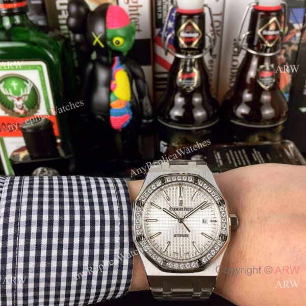 Best Copy Audemars Piguet Royal Oak 44mm Watch Stainless Steel Diamond bezel Best Copy Audemars Piguet Royal Oak 44mm Watch Stainless Steel Diamond bezel