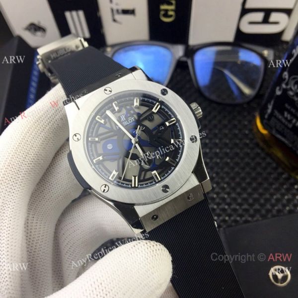 Replica Hublot Classic Fusion 43mm watches Black Bezel Rubber Strap Replica Hublot Classic Fusion 43mm watches Black Bezel Rubber Strap