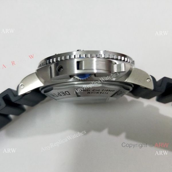2019 Replica Panerai Submersible Rubber Strap PAM193 Watch Green Markers 2019 Replica Panerai Submersible Rubber Strap PAM193 Watch Green Markers